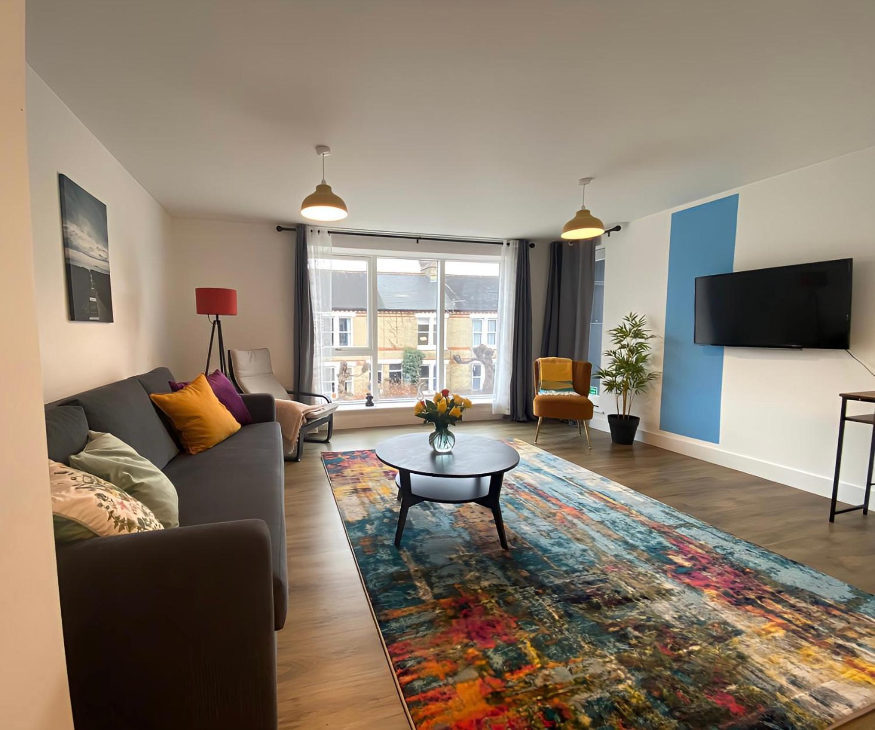 Cambridge Stays Riverside Apart Hotel With 2Br Flats At The City Centre-Parking-Balcony المظهر الخارجي الصورة