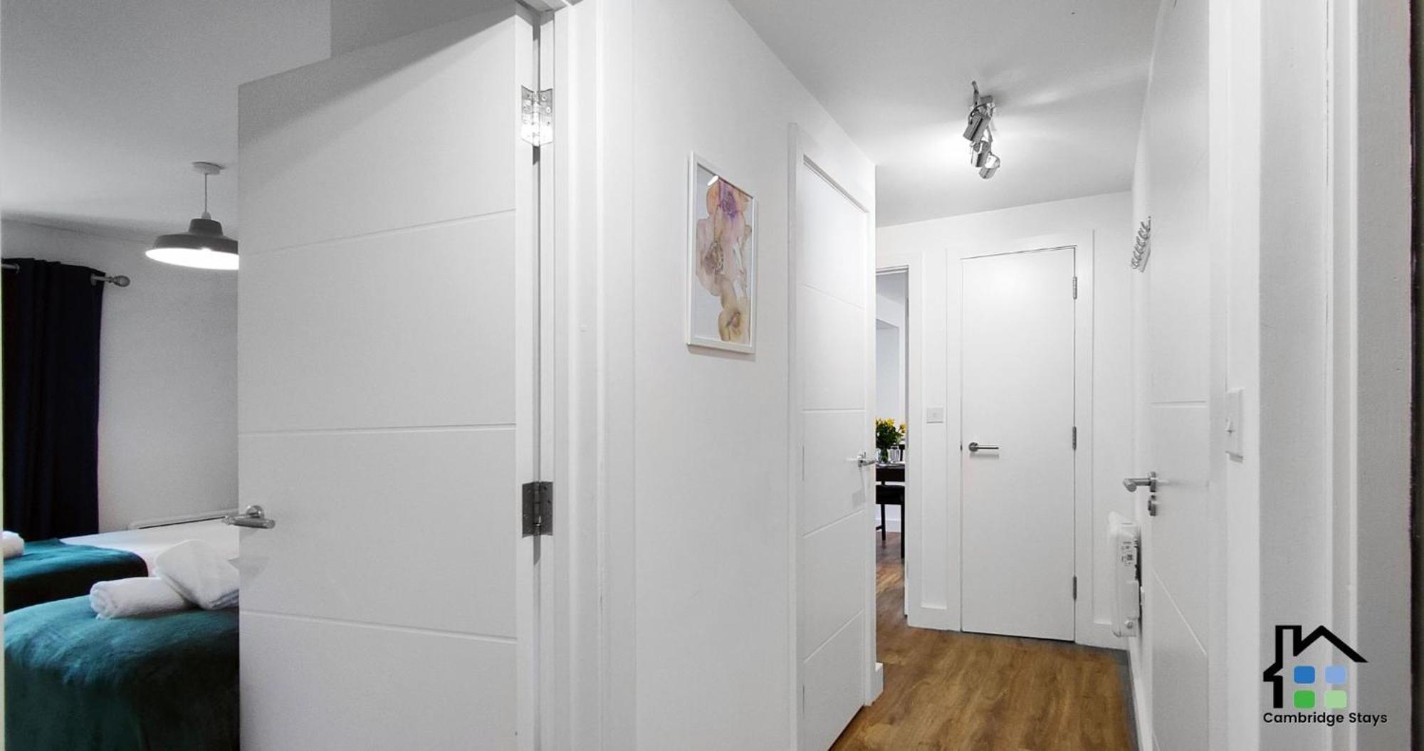 Cambridge Stays Riverside Apart Hotel With 2Br Flats At The City Centre-Parking-Balcony المظهر الخارجي الصورة