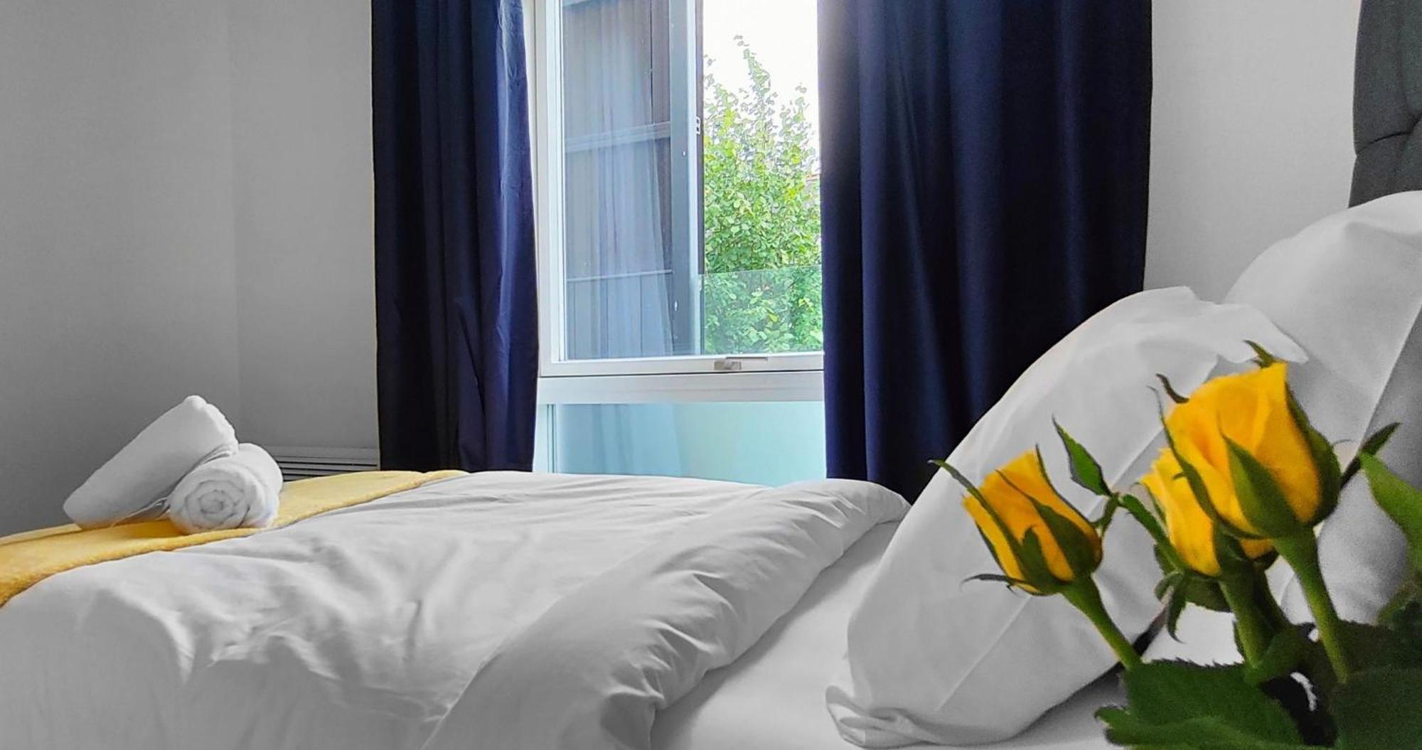 Cambridge Stays Riverside Apart Hotel With 2Br Flats At The City Centre-Parking-Balcony المظهر الخارجي الصورة