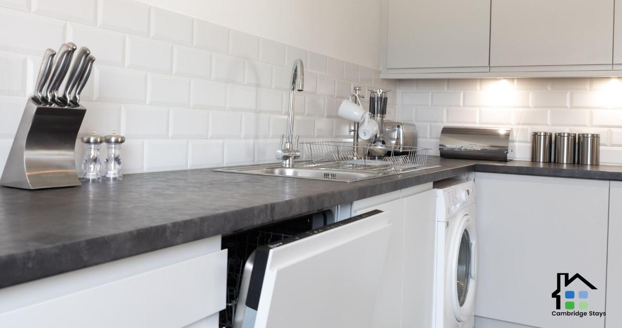 Cambridge Stays Riverside Apart Hotel With 2Br Flats At The City Centre-Parking-Balcony الغرفة الصورة